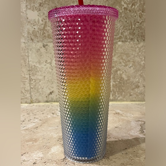 NWT 🌈 Rainbow Studded Tumbler Cold Drink Colorful 24oz - Picture 3 of 10